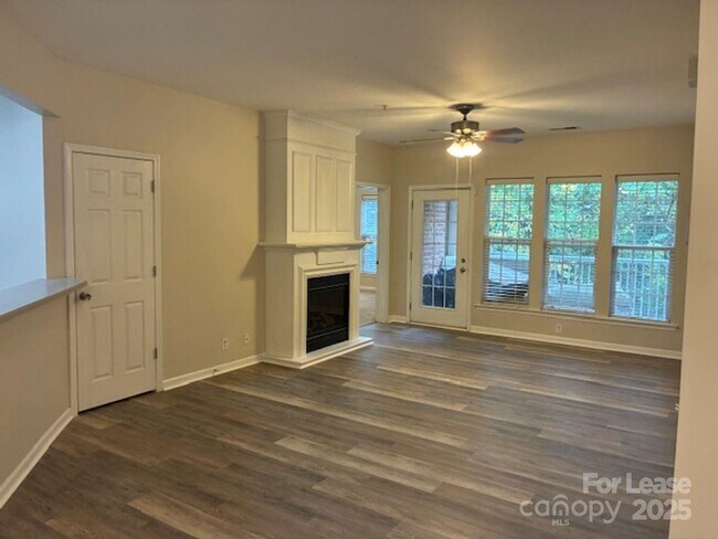 Building Photo - 3232 Margellina Drive