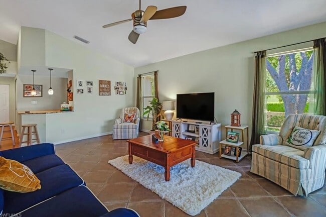 Photo - 9840 Luna Cir Unit 201