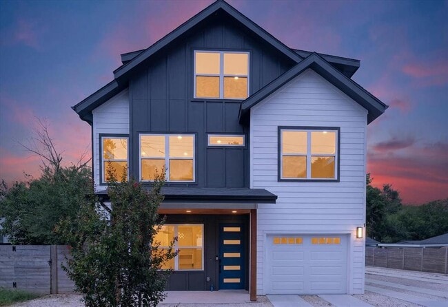 Building Photo - 5305 Ledesma Rd Unit 1