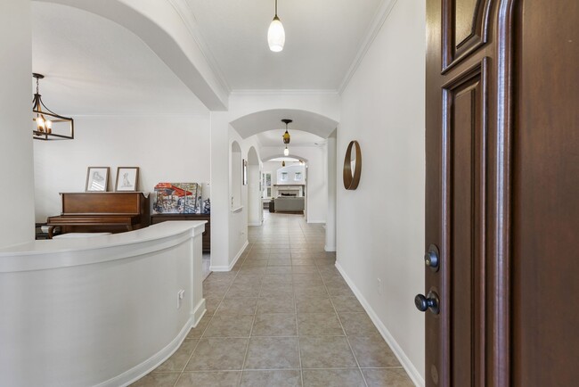 Photo - 14 Middle Gate Pl