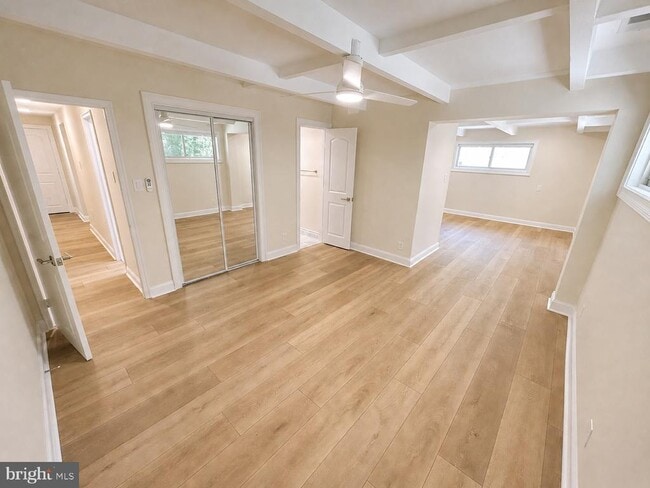 Photo - 425 Woodhill Rd
