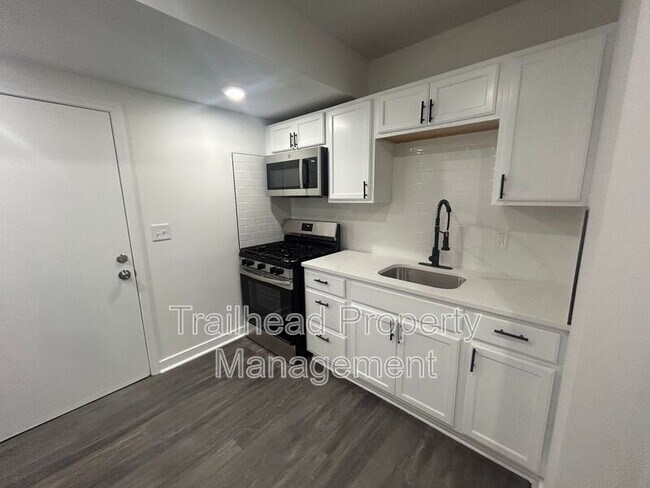 Photo - 312 E Gregory Blvd