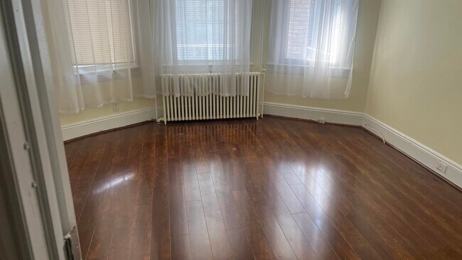Photo - 31 W 48th St Unit 1
