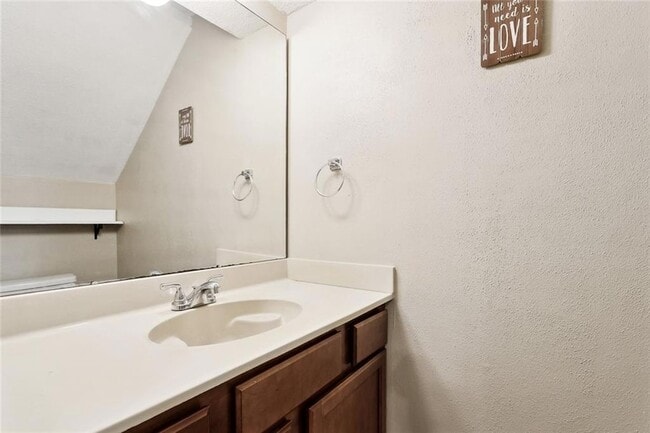 Photo - 23 Birdie Dr