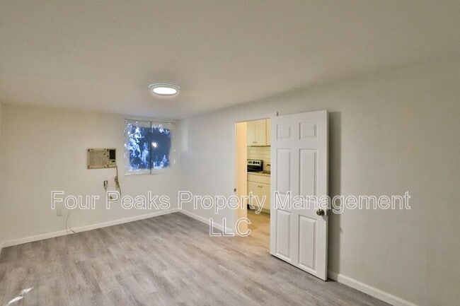 Photo - 102 E Hatcher Rd