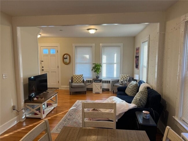 46 William St Unit 1