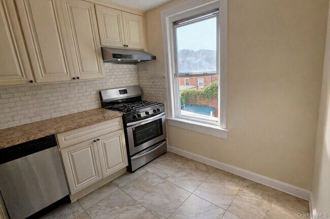 68-07 59th Dr
