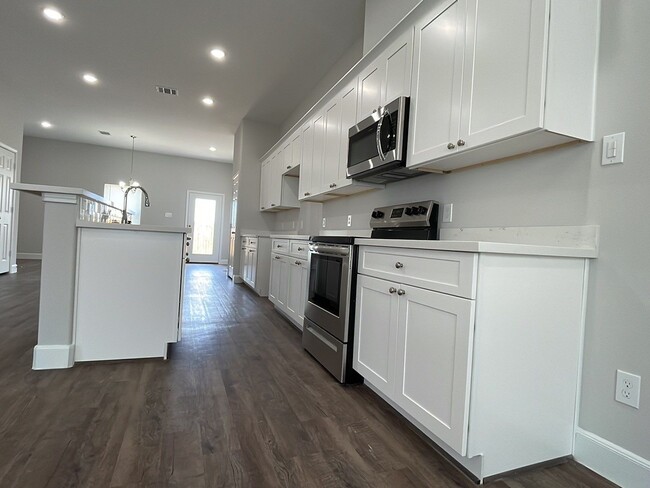 Photo - 798 Rd 5702