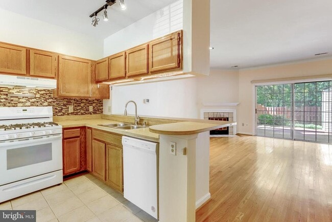 Photo - 7170 Westfield Ct