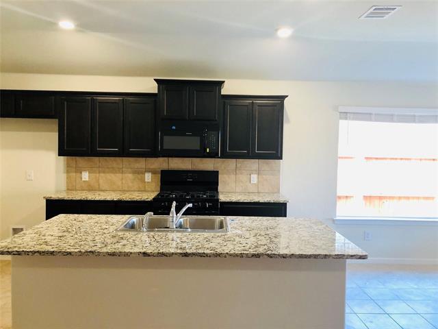 Photo - 925 Rutherford Dr