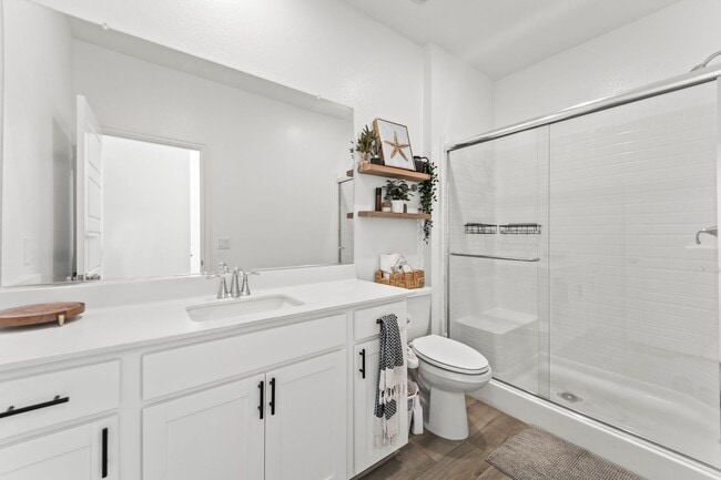 Photo - New Build, 4 bedroom, 3 full bathroom in t... House