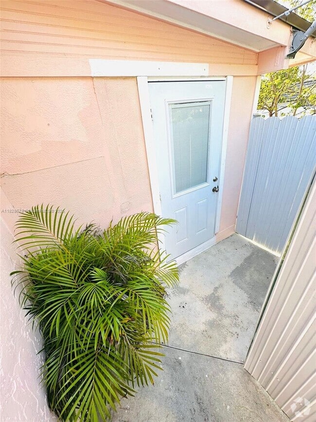 Building Photo - 26750 SW 125th Ave Rental