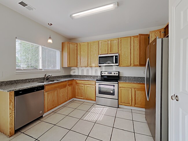 Photo - 5240 Goshawk St