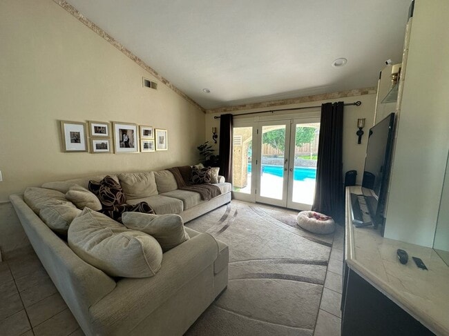 Photo - 11296 Heathcliff Dr