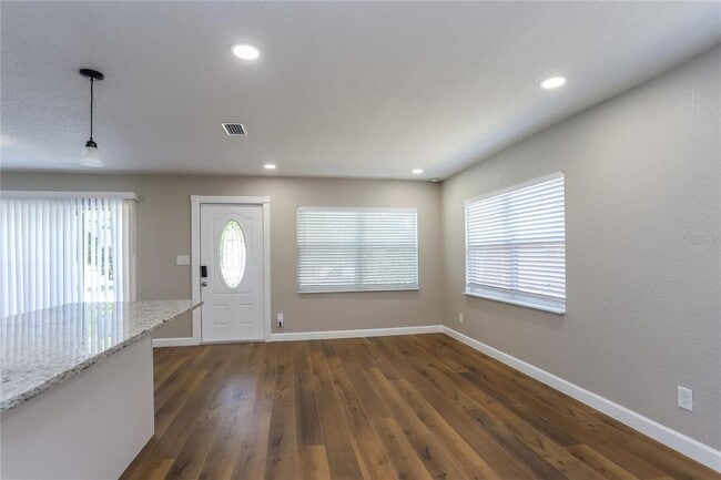 Photo - 7144 35th Ave N