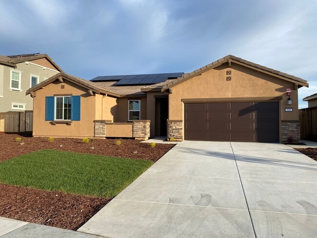 Photo - Available NOW - Beautiful and NEW 4 bed / 2 Bath