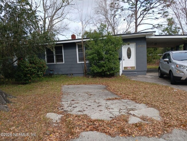 Building Photo - 2733 King Cole Dr