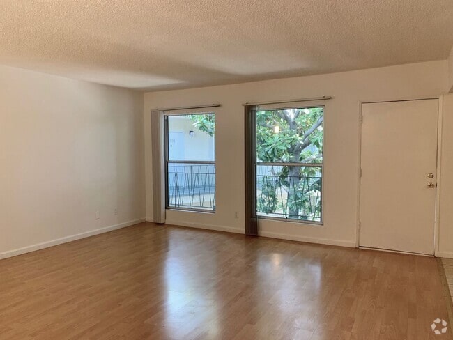 Building Photo - EP Rental