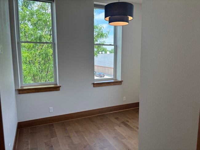 Bedroom - 324 9th St
