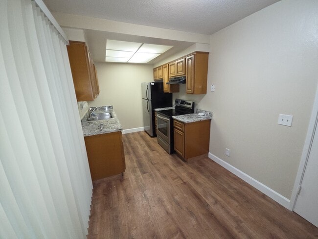 1331 Castlemont Ave Unit 2