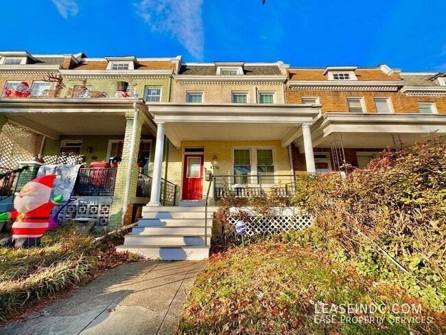 Photo - 4716 8th St NW House