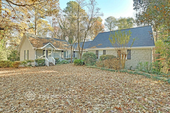 Photo - 3800 Sherbrook Ct SW