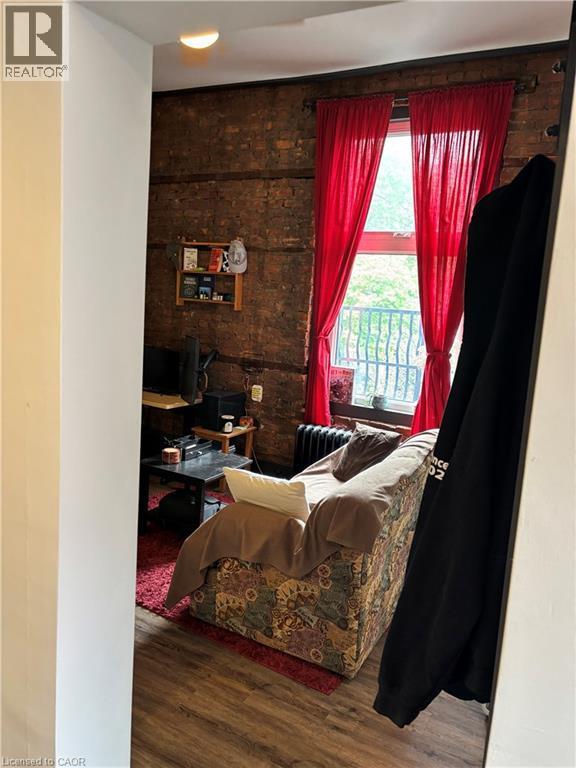 Photo - 123 MacNab St S Unit 9