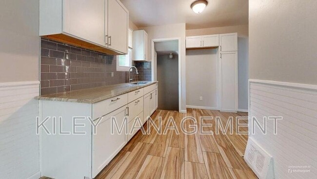 Photo - 19954 Oakfield Ave