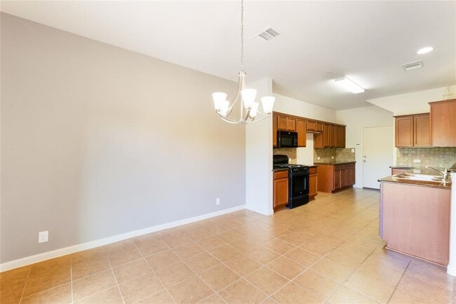 Photo - 1620 Bryant Dr Unidad 405