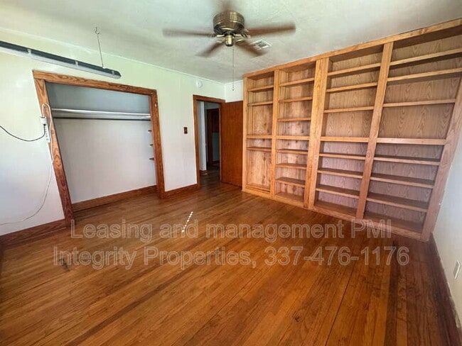 235 Henry St