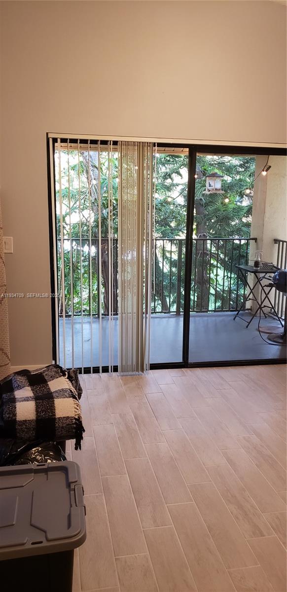 Photo - 9999 Summerbreeze Dr Unidad 720