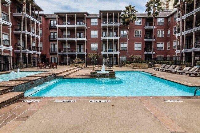 2400 McCue Rd Unit 242