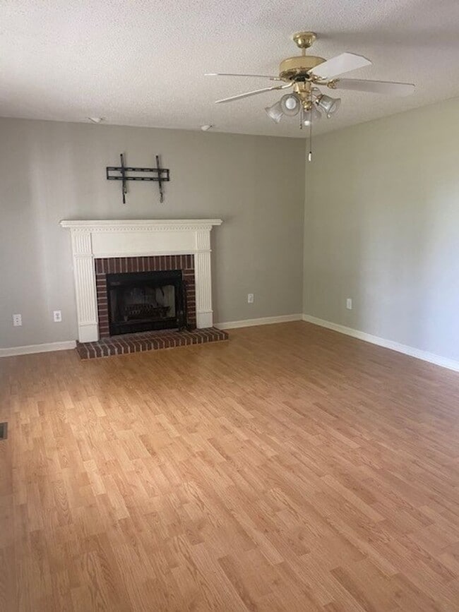 Photo - 3 Bed/2 Bath in Pikeville