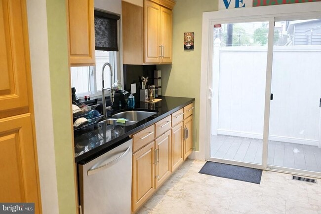 Photo - 2508 Tulip St