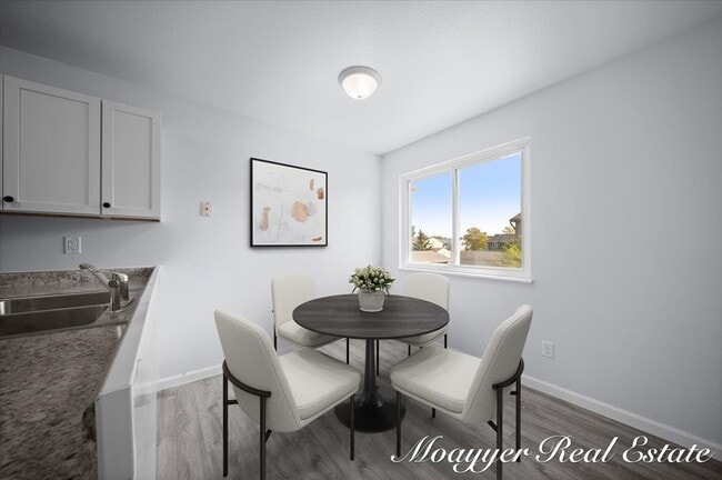 Photo - 1041 Abbey Ct