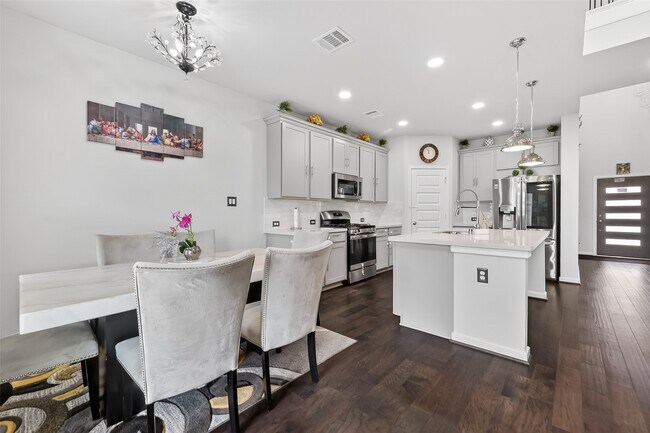 Photo - 18619 Greenwood Mdw Trl