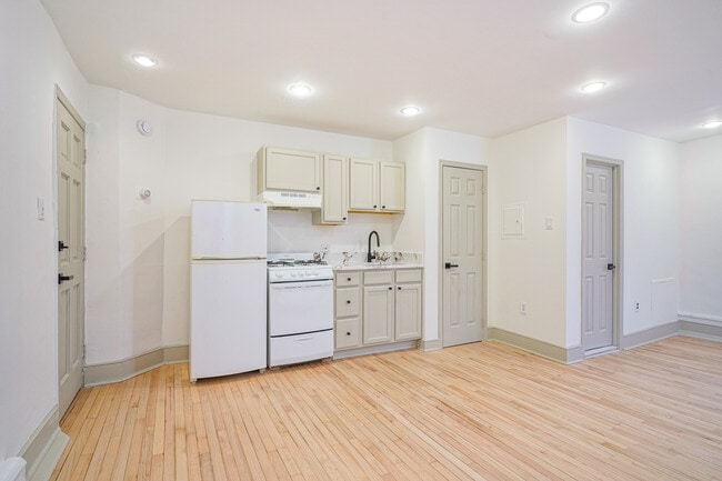 Photo - 1714 S 4th St Unit 2R