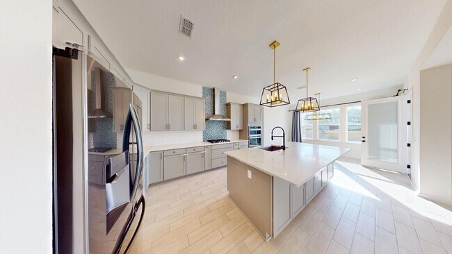 Photo - 4BR/ 4.5BA Beautiful Home In Eagles Landing