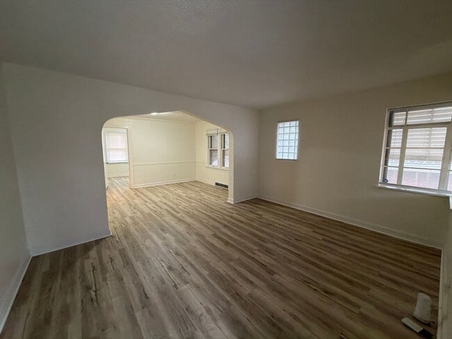 Photo - 3004 Capehart Dr