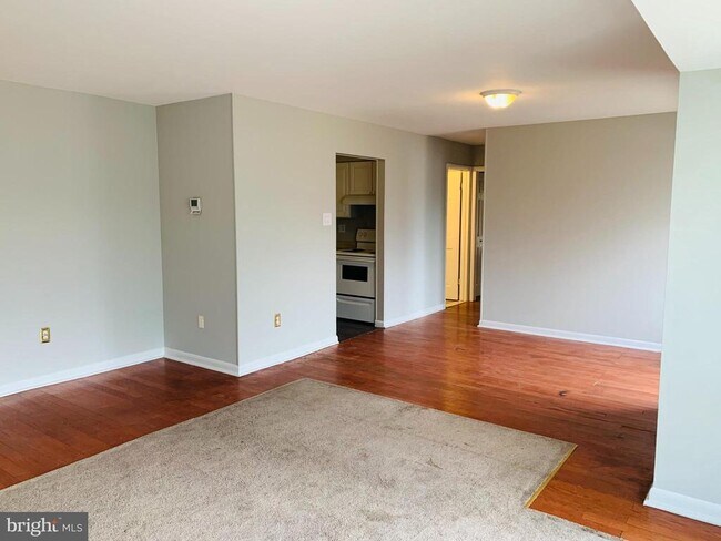 Photo - 8875 Tamebird Ct Unit J