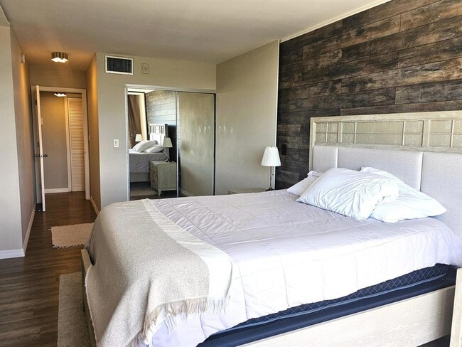 Photo - 1780 NE 191st St Unit 6082