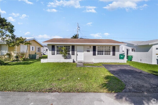 Building Photo - 2709 NW 54th St Rental