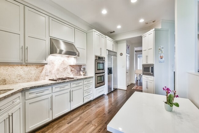 Photo - 4736 Post Oak Timber Dr