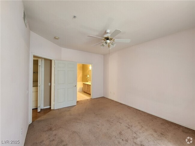 Building Photo - 2925 Wigwam Pkwy Unit 1612 Rental