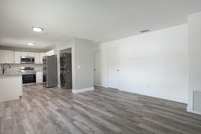 Photo - 2113 Jacobs Rd