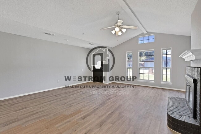 Photo - 1115 Stone Creek Dr