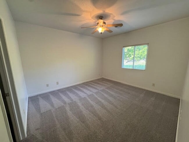 Photo - Duplex in Hurricane
