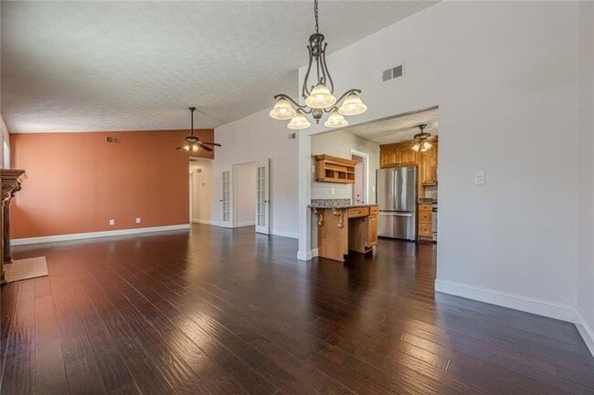 Photo - 2491 Redfield Dr