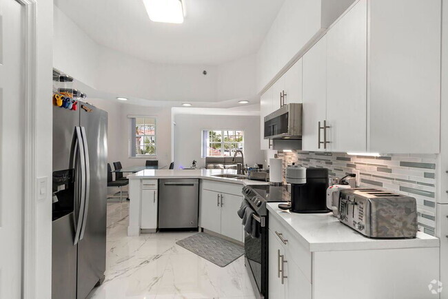 Building Photo - 3205 NE 184th St Unit 9203 Rental