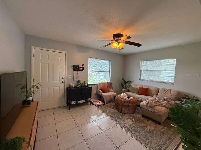 Photo - 10812 Hannaway Dr